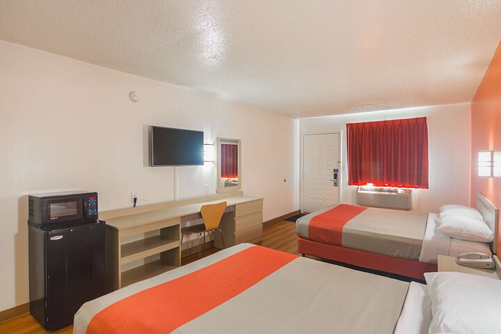Room 16 of 31