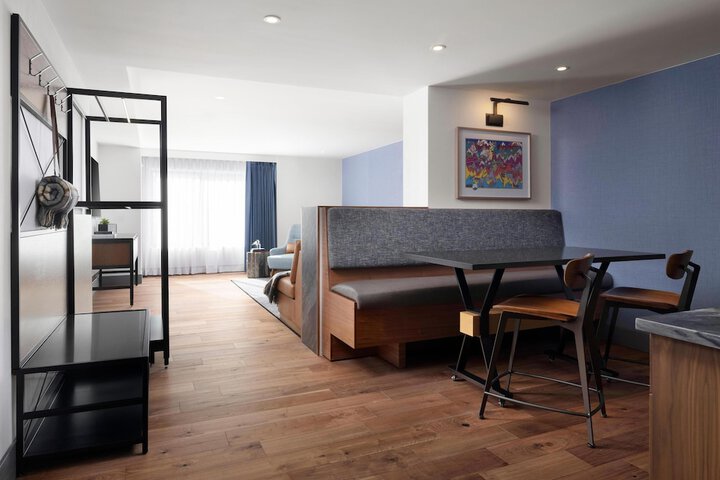 Hotel Alpenrock Breckenridge Curio Collection by Hilton