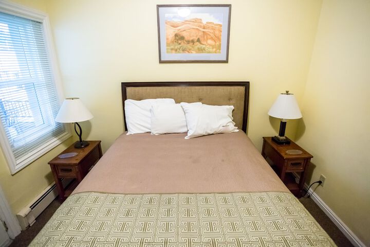 Room 143 of 187