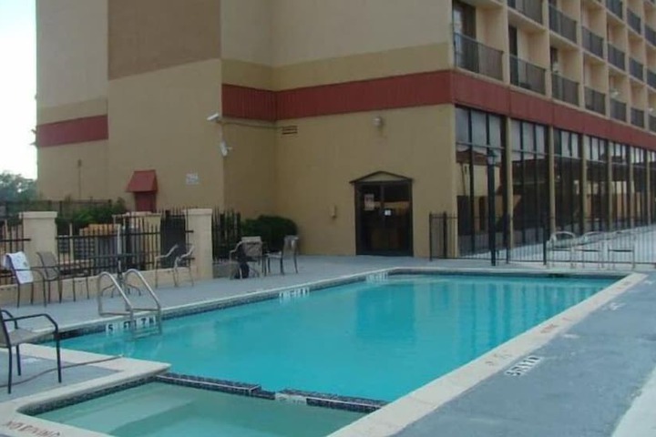 Pool 6 of 32