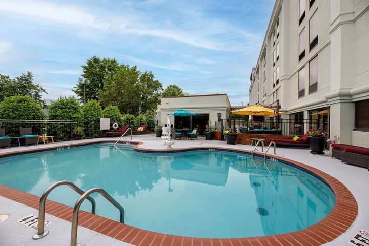 Pool 4 of 43