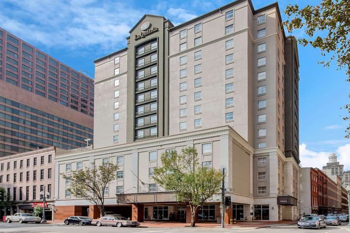 Hotel 4 of 65
