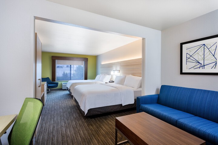 Room 19 of 38