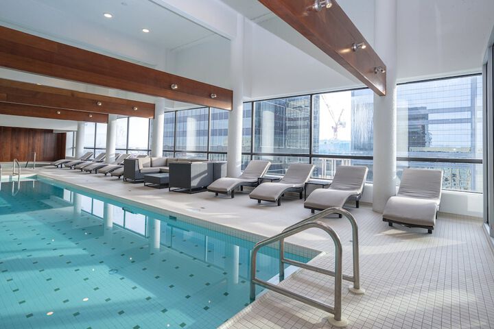 Sandman Signature Edmonton Downtown Hotel