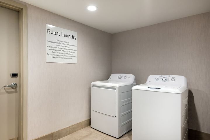 Holiday Inn Express & Suites Florence I-95 & I-20 Civic Center by IHG