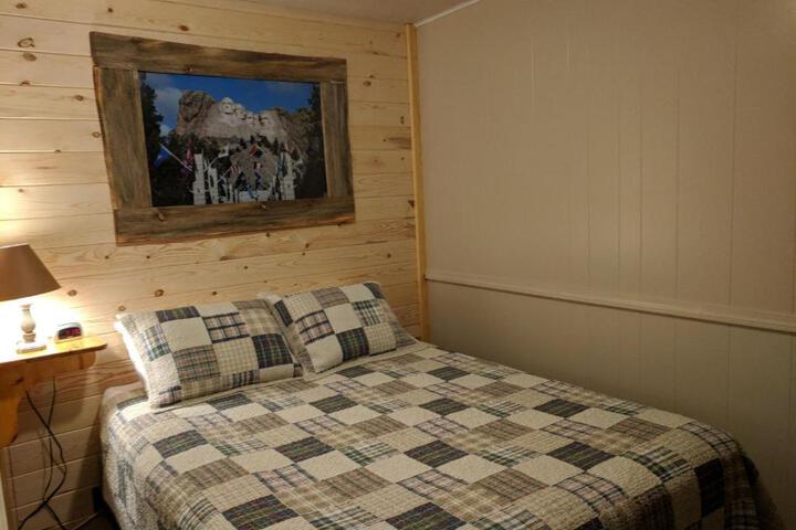 Allen Gulch Cabins
