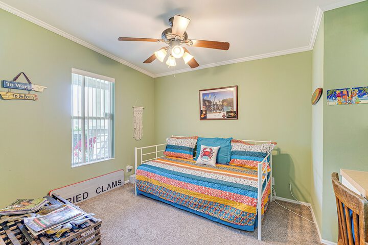 Swim Golf & Relax: Family Gem in North Fort Myers