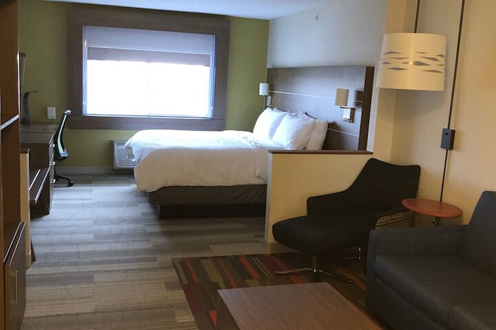 Holiday Inn Express Mt. Vernon by IHG