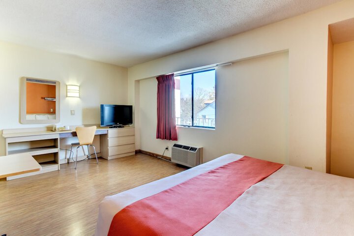 Room 30 of 31