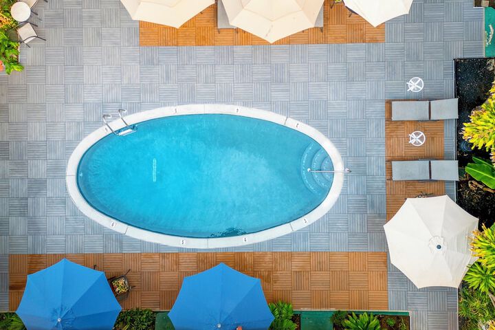 Pool 21 of 90