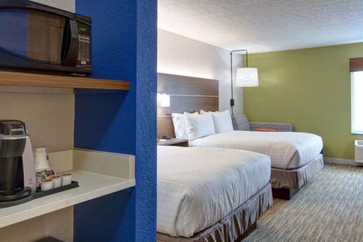 Holiday Inn Express Indianapolis - Southeast by IHG