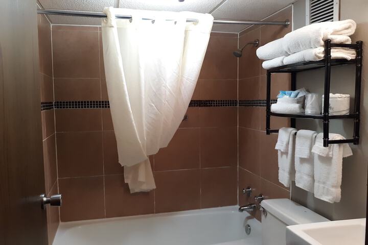 Room 42 of 71