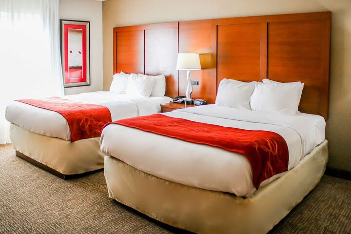 Room 40 of 104