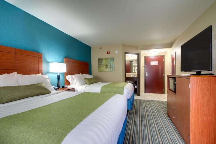 Room 25 of 51