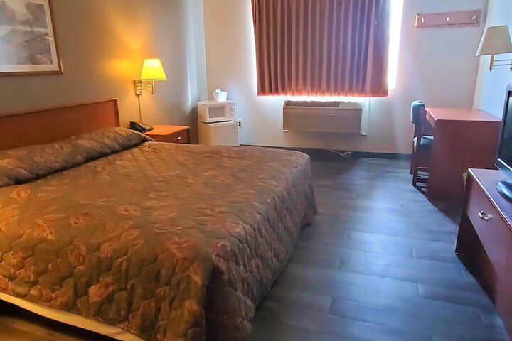 Room 26 of 32
