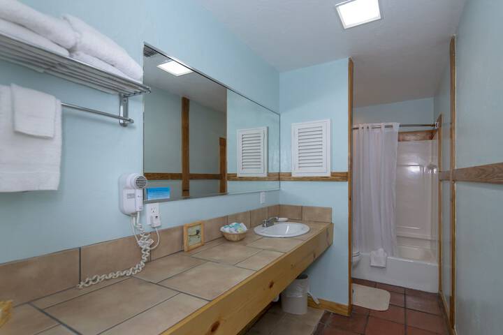 Room 49 of 83