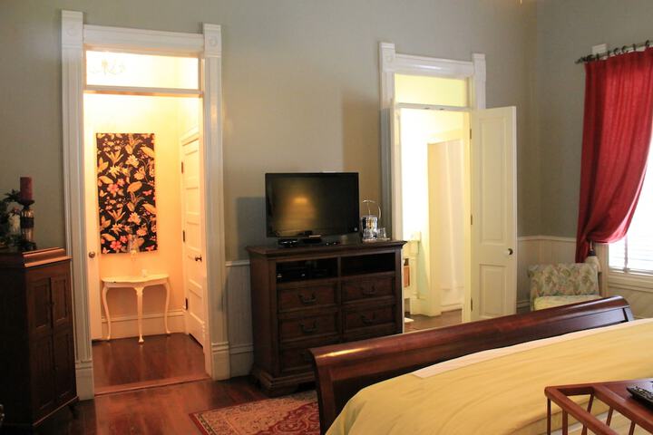 Room 16 of 45