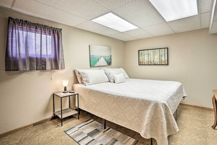 Centrally Located Sturgis Apt on Main St. w / Garage