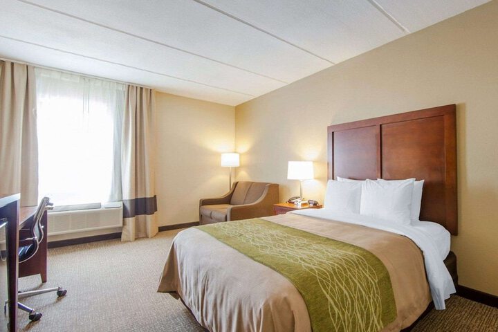 Room 21 of 28