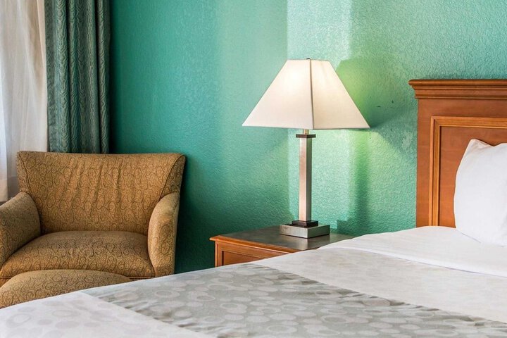 Quality Inn Tulsa Central