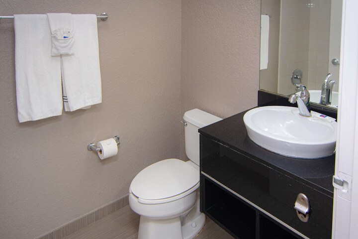 Room 15 of 43