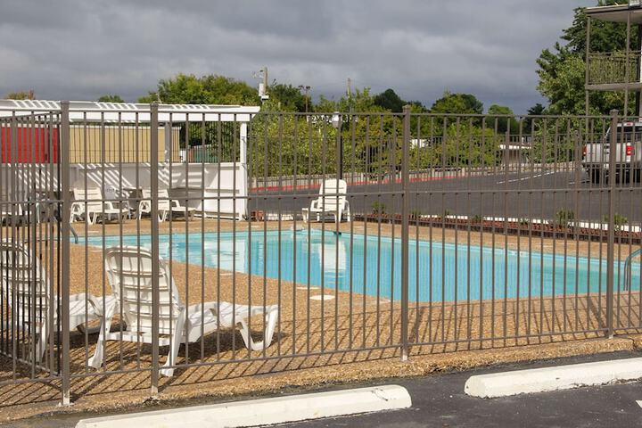 Pool 16 of 43