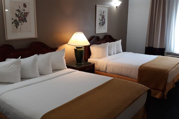 Room 11 of 30