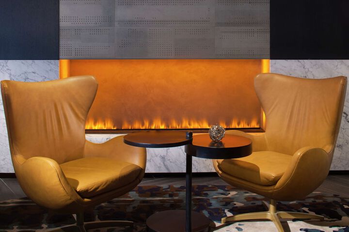 Lounge 71 of 91