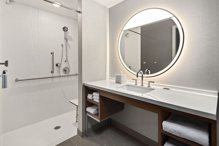 Courtyard by Marriott Owatonna Downtown