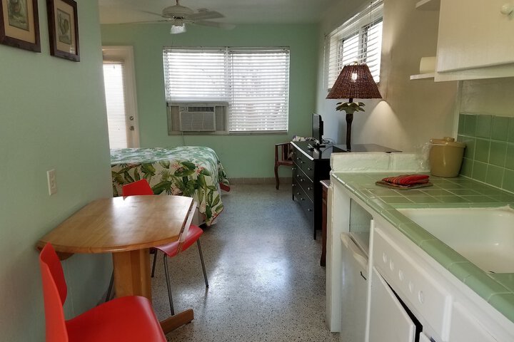 Room 85 of 218