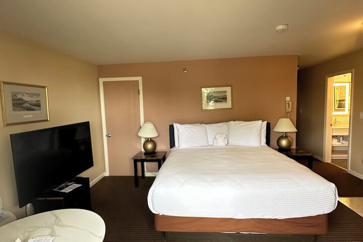 Aspinquid Resort