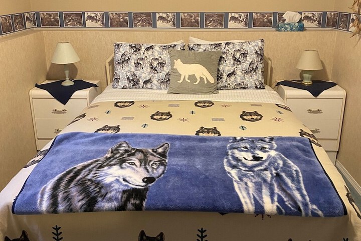 Silvern Lake Trail Bed & Breakfast