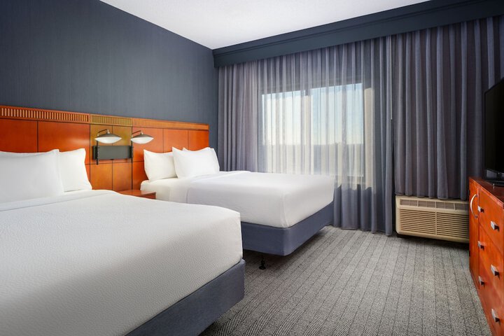 Room 21 of 39