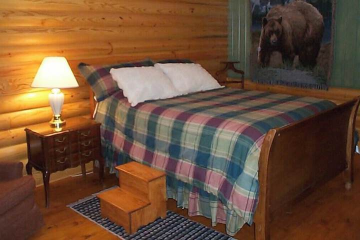 Mountain Aire Cottages Inn & Glamping