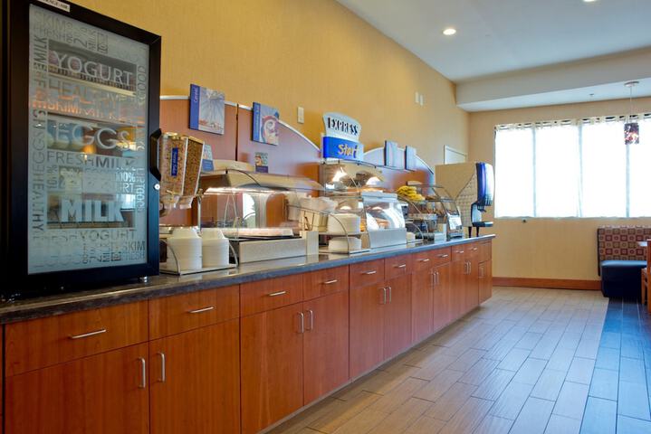 Breakfast/Coffee Service 38 of 51