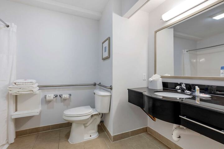 Room 11 of 29