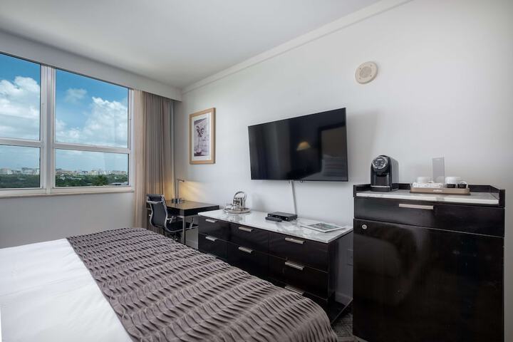 Room 33 of 55