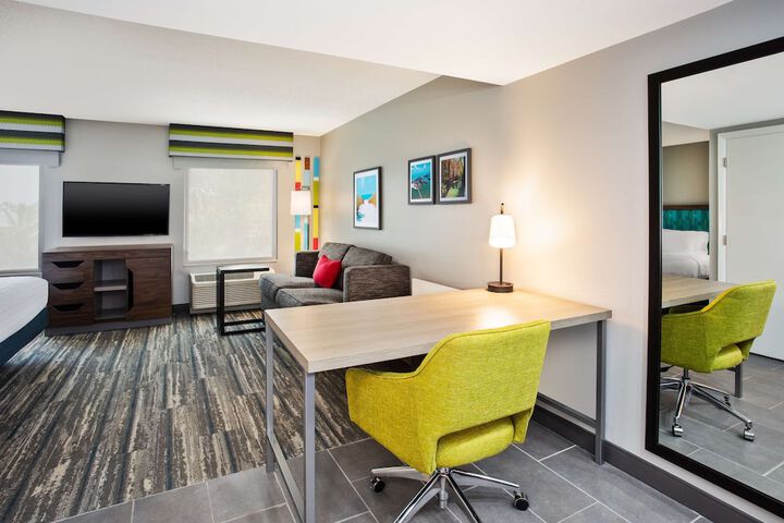 Room 14 of 46