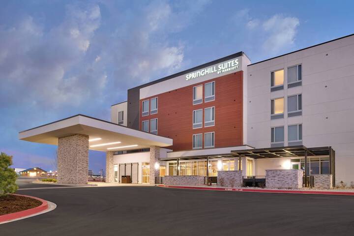 Hotel 2 of 24