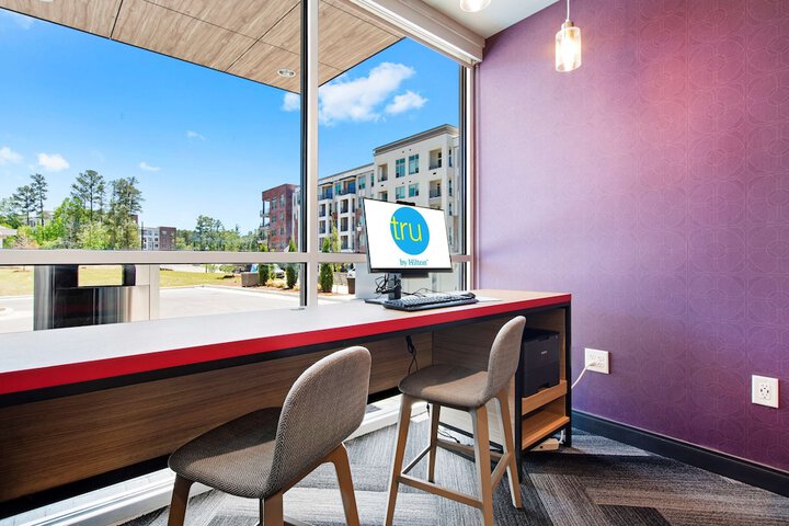 Business Center 39 of 39