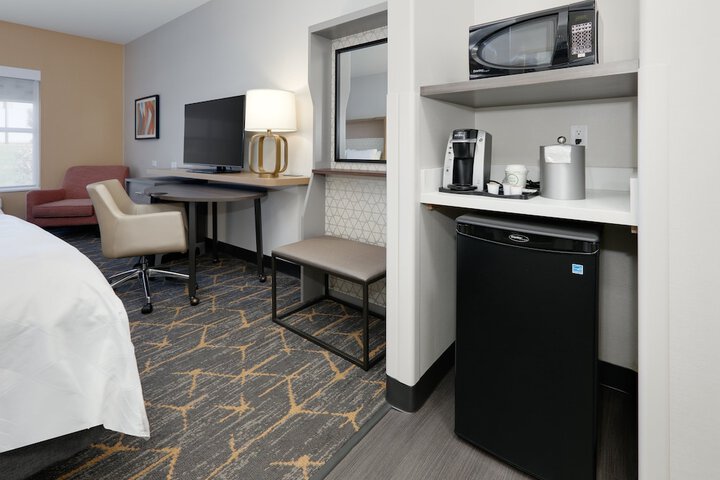 Room 16 of 46