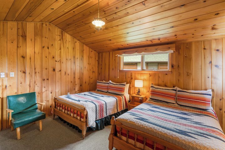 El Western Cabins & Lodges