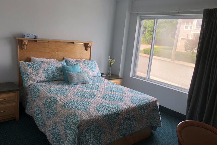Room 68 of 93