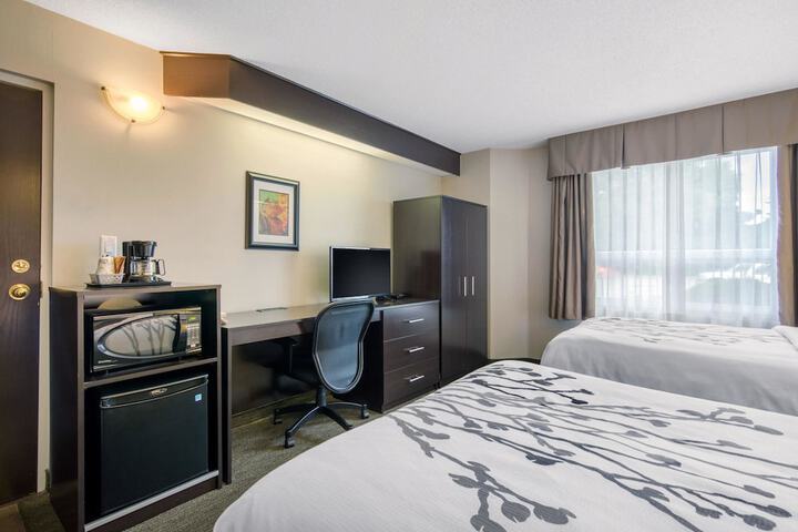 Room 16 of 50