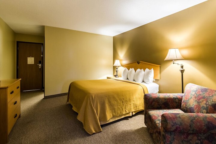 Room 21 of 76