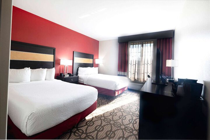 La Quinta Inn & Suites by Wyndham Starkville at MSU