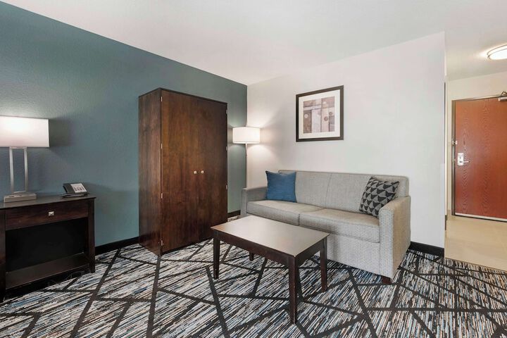 Room 30 of 40
