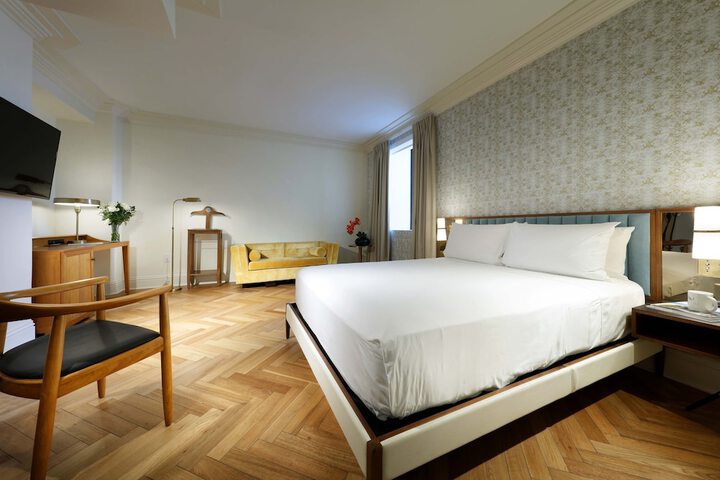 Room 44 of 58