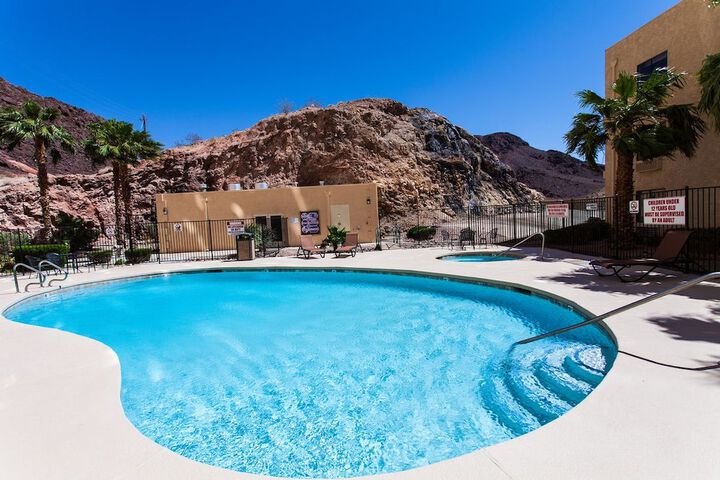Pool 4 of 33