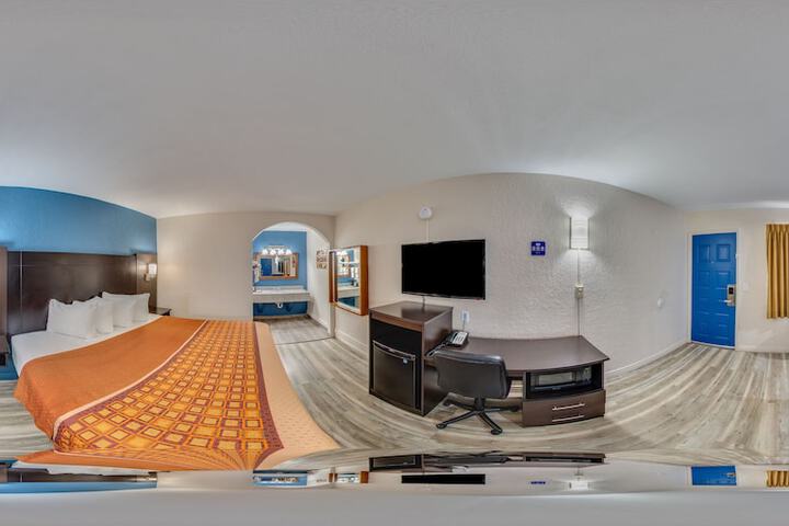 Room 26 of 35